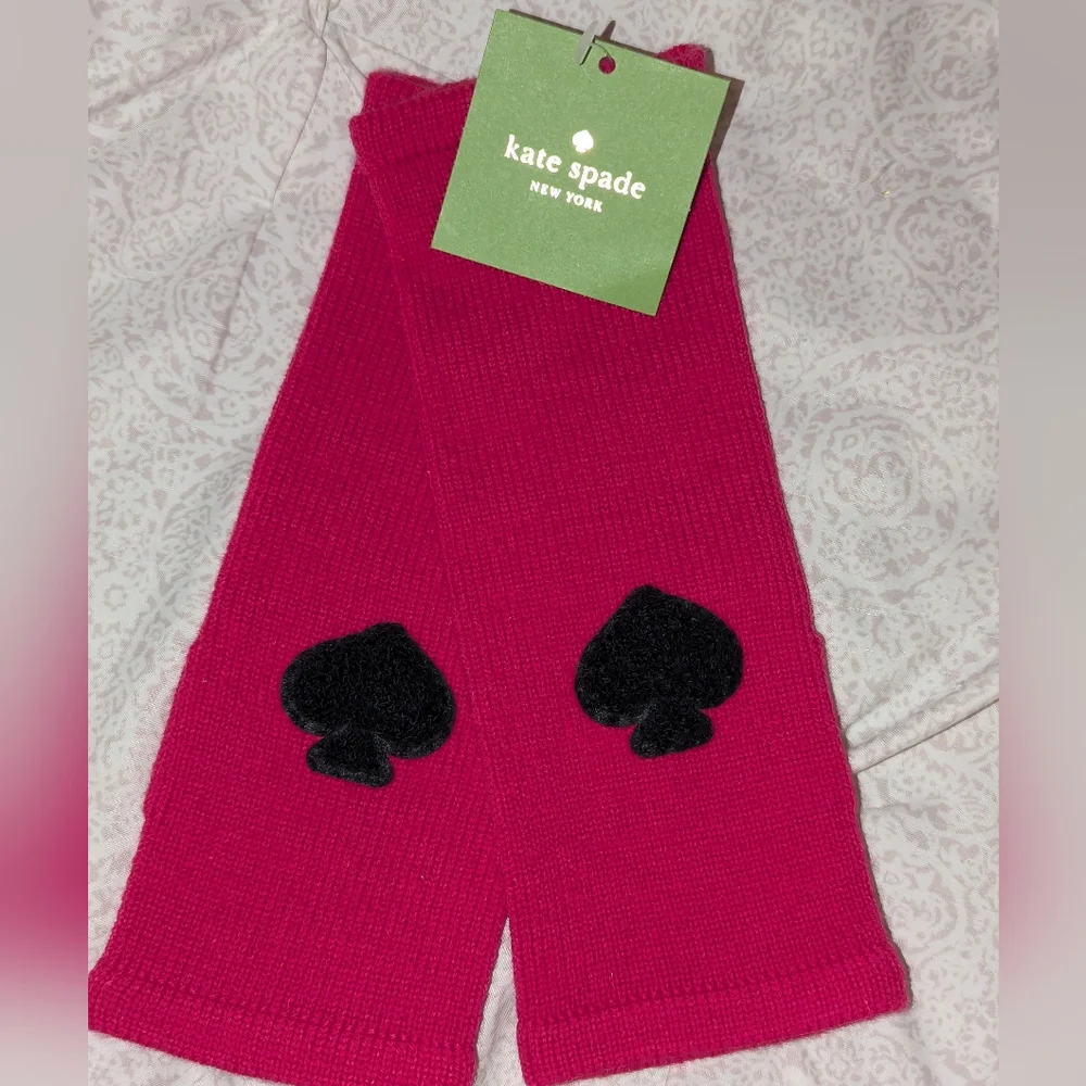 NWT Kate Spade Fingerless Arm Warmers with Black Fuzzy Spade Symbols ♠️♠️